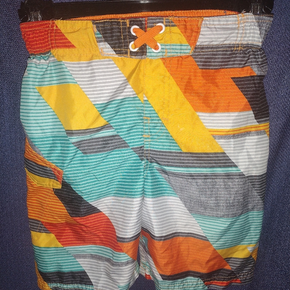 Joe Boxer Small ( 6/7 ) boys swim trunks USED